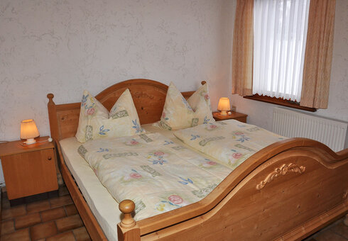 Blick in das Ferienhaus (Schlafzimmer)