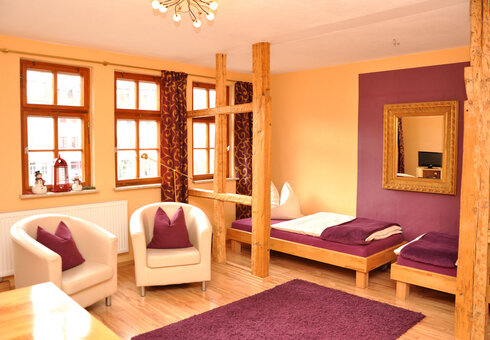 Sessel und Bett