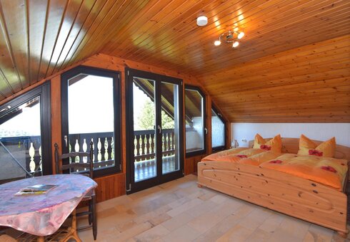 Blick in ein Schlafzimmer