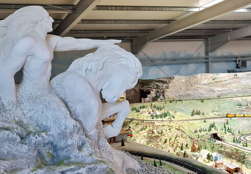 Indianerprotestmonumet Modelbahn Wiehe