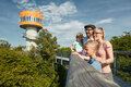 Familie auf dem Baumkronenpfad