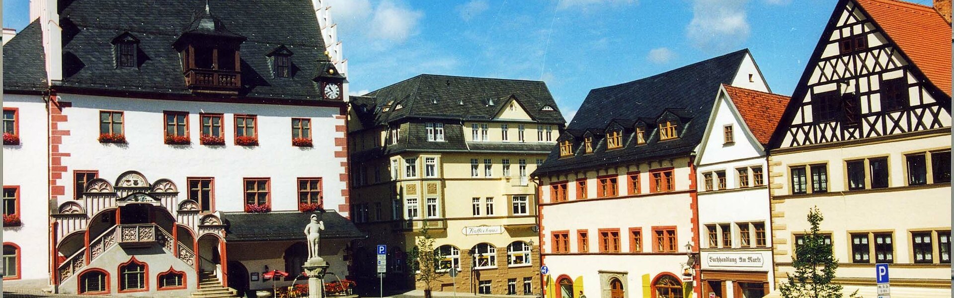 Marktplatz mit Marktbrunnen in Pößneck