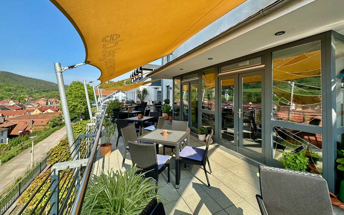 Cafe-Bistro-Allianzhaus-Terrasse-Panorama