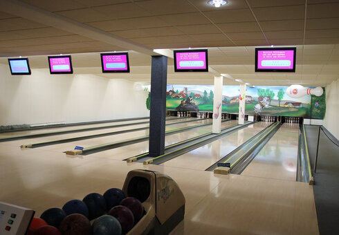 hoteleigene Bowlingbahnen