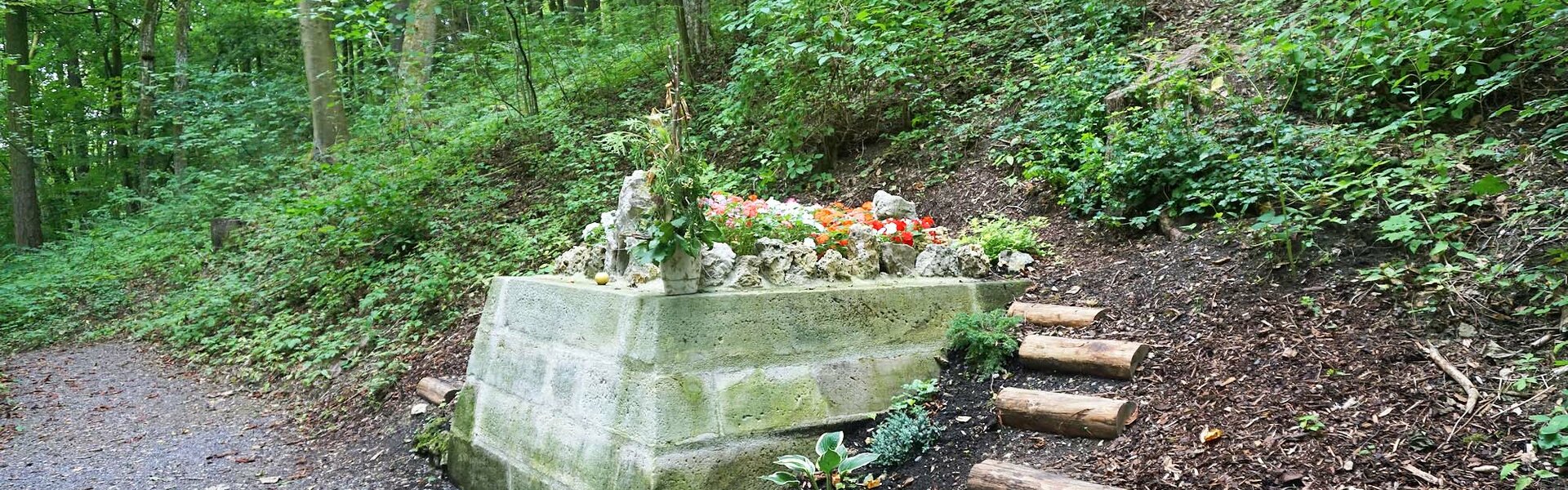 Grab der Dunkelgräfin bei Hildburghausen