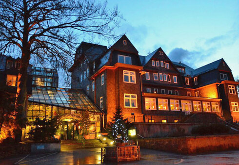 Das Hotel am Abend