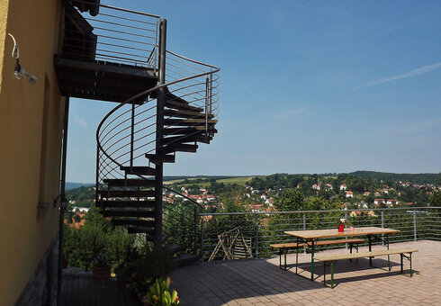 separater Eingang + Gästeterrasse