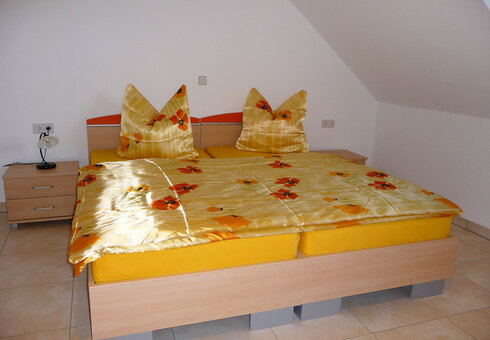 Haus Dreistromstein, Schlafzimmer