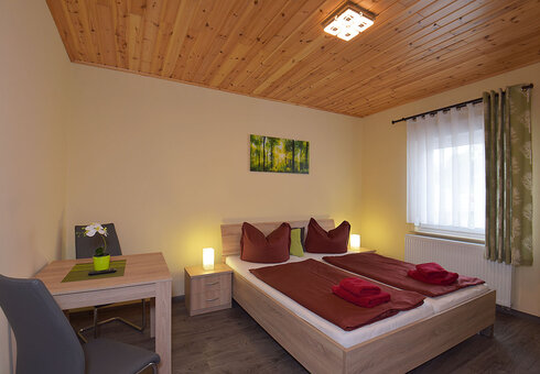 Zimmer mit Doppelbett