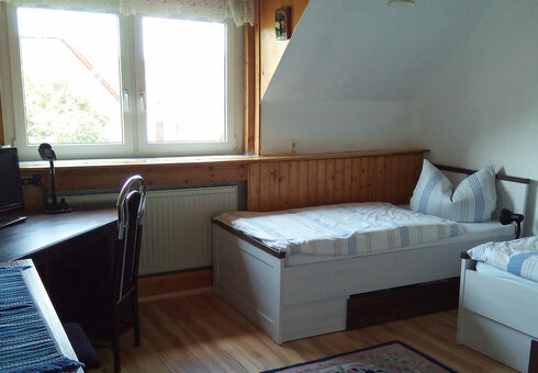 Schlafzimmer 2