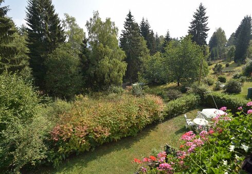 Garten vom Balkon aus
