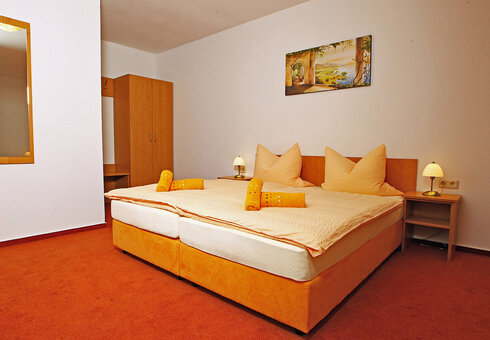 Blick in ein Doppelzimmer