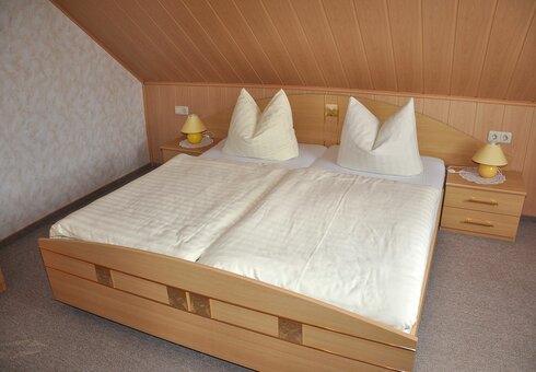 Ferienwohnung 2 (Schlafzimmer)