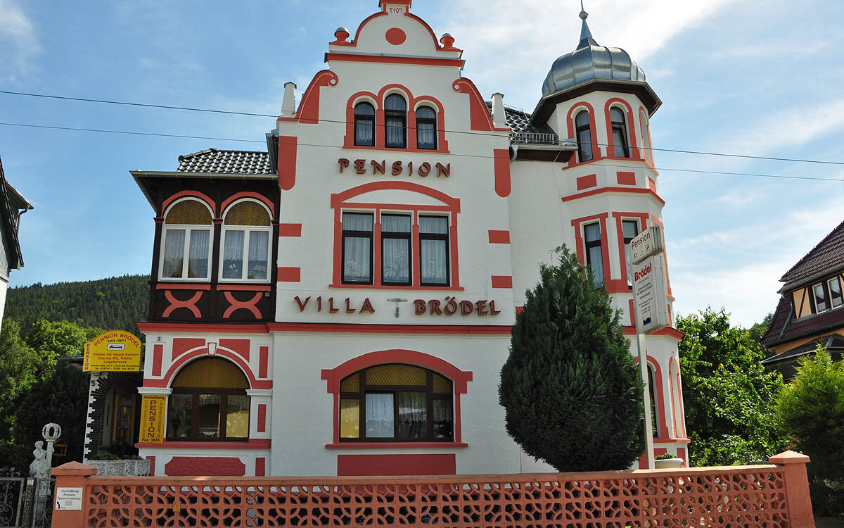 Pension-Villa-Broedel-Bad-Blankenburg-Panorama
