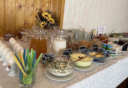 Frühstücksbuffet am Morgen