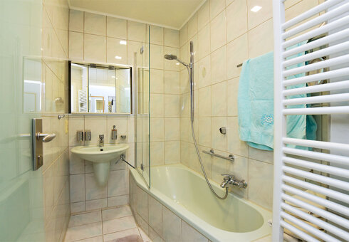 Ferienwohnung (Bad 1)