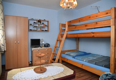 Schlafzimmer 2