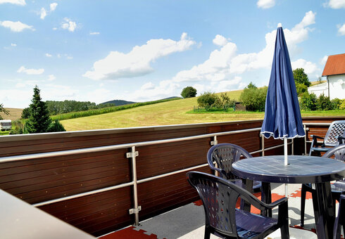 Balkon mit Blick ins Grüne