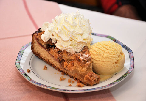 selbstgebackener Kuchen