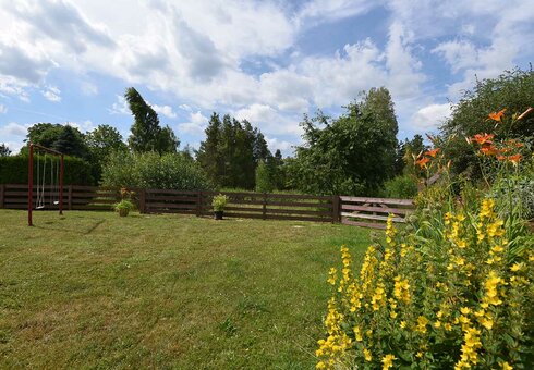 Garten mit Liegewiese