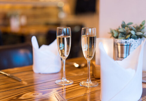 Sekt zum Frühstück