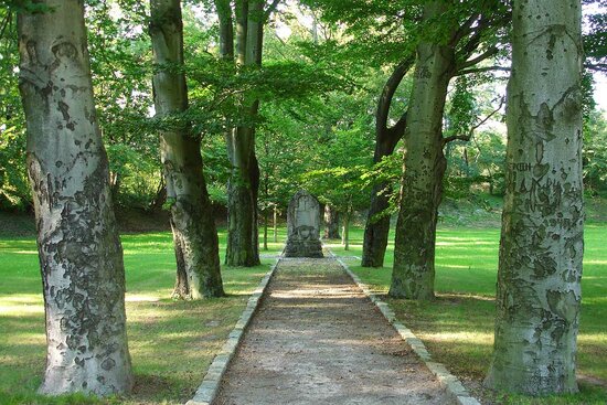 Kriegsgräberdenkmal bei Ohrdruf