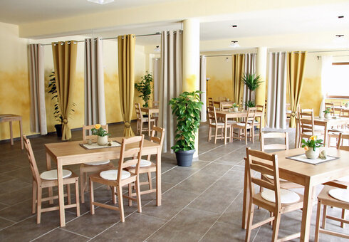 Blick in das Hofcafe
