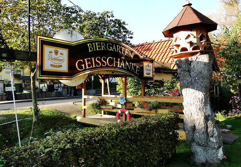 Blick zum Biergarten