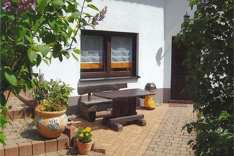 Terrasse direkt an der Fewo