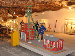 Besucher im Bergbau-Museum