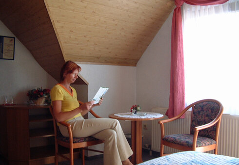 Blick in ein Gästezimmer