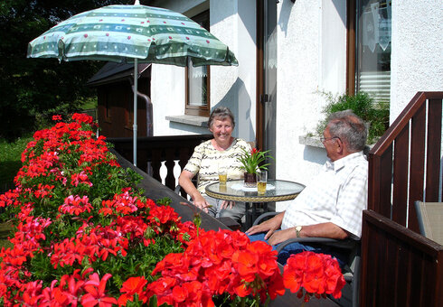 Balkon mit herrlicher Bepflanzung