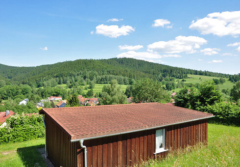 Bungalow mit Umgebung