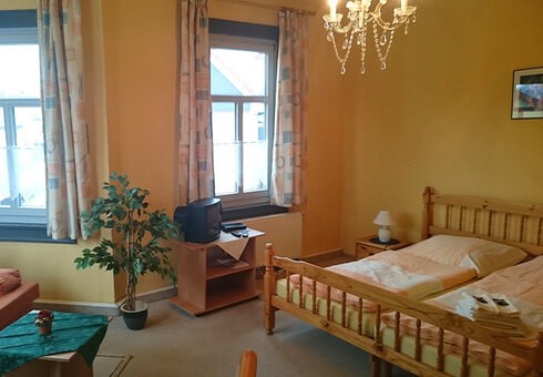 Blick in ein Gästezimmer