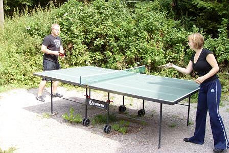 Spielen Sie bei uns Tischtennis