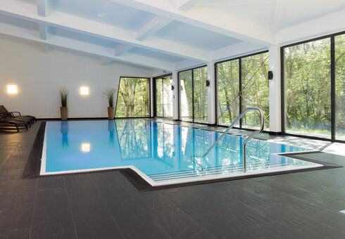 hoteleigenes Hallenbad (60 qm)