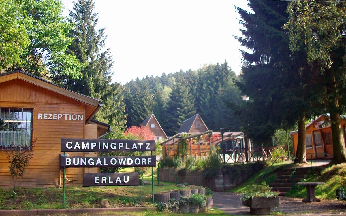 Campingplatz-Bungalowdorf-am-Waldbad-Erlau-Panorama