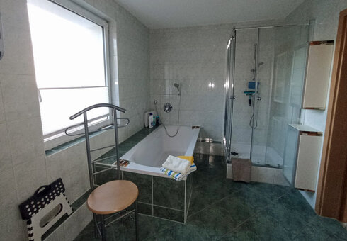 Blick in das Badezimmer
