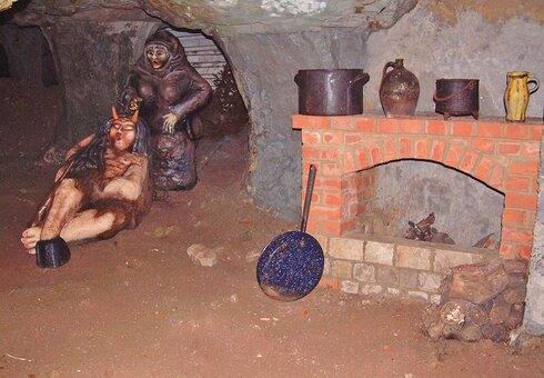 Sandstein -und Märchenhöhle in Walldorf