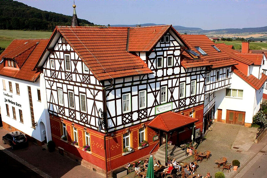 Landhotel-Zur-Gruenen-Kutte-Bernshausen-Panorama