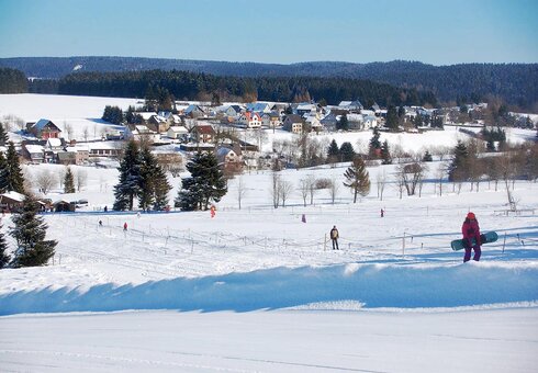Der Skilift Siegmundsburg im Winter
