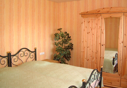 Blick in ein Ferienhaus (Schlafzimmer)